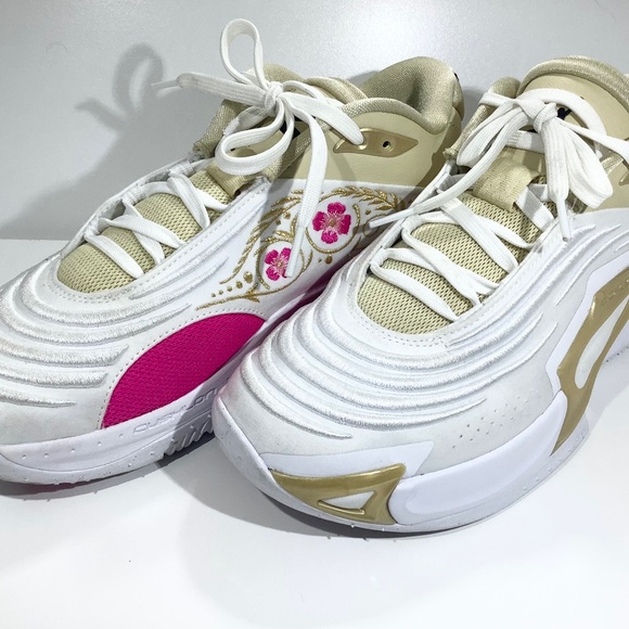 Nike Other - Nike Jordan Luka 3 SE Size 9.5M, 11W